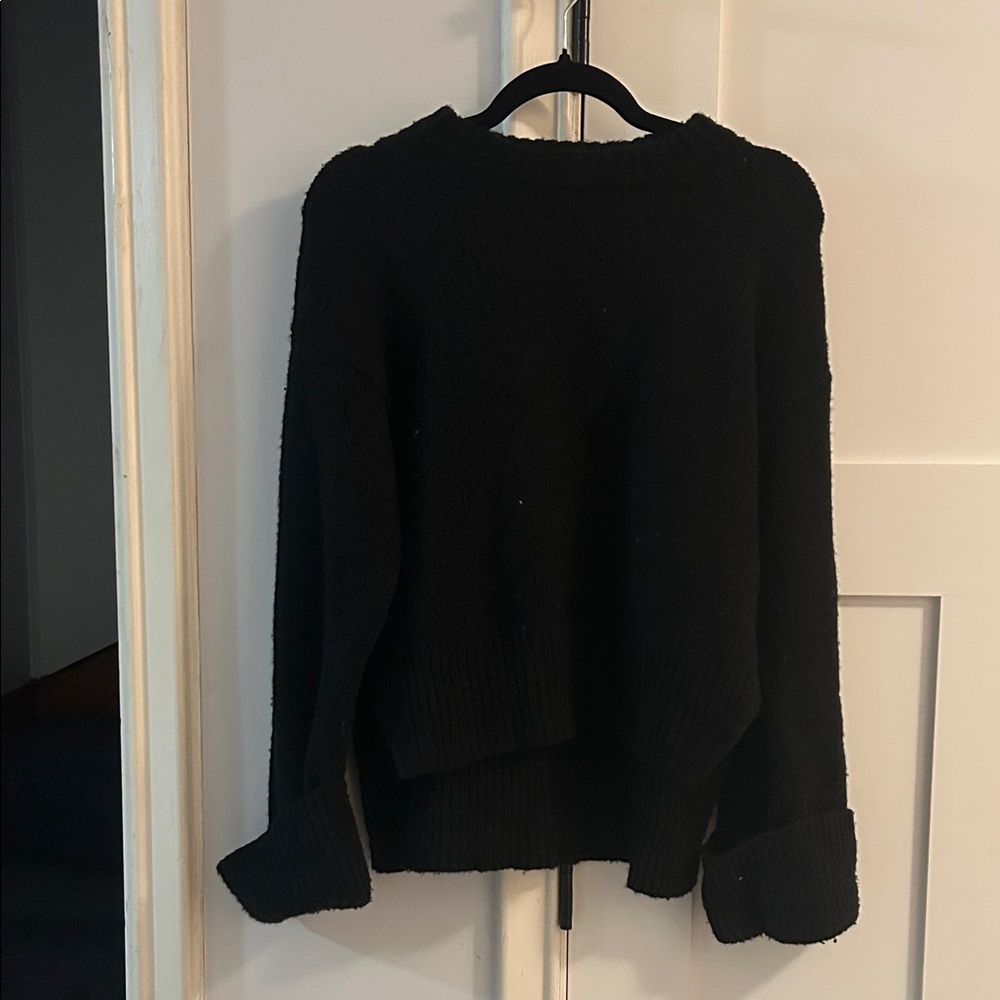 Frame high-low soft and cozy virgin wool and cashmere sweater